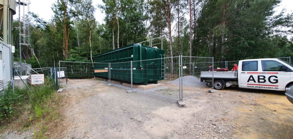 Konditionierung des Restloches 112 in Grünewalde von der ABG Anlagen-, Bau- und Betriebsgesellschaft mbH Dresden